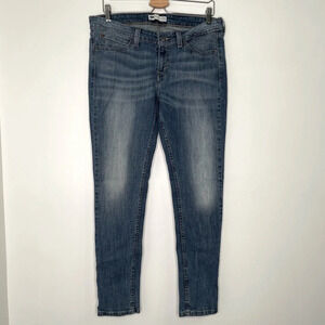 Levi’s Denim Curve Low Rise Skinny in size W32 L32